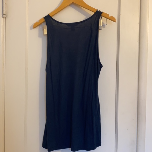 Banana Republic flowy tank - Picture 2 of 4